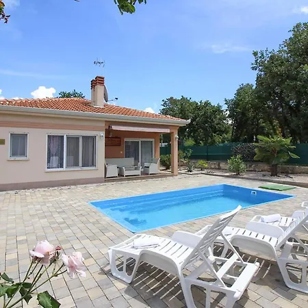 Feriehus Beautiful In Tar