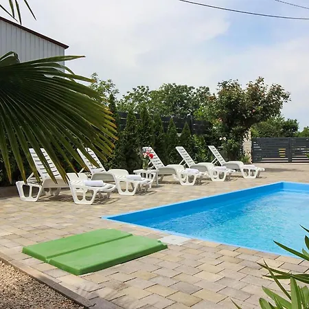 Beautiful Home In Tar * Tar-Vabriga