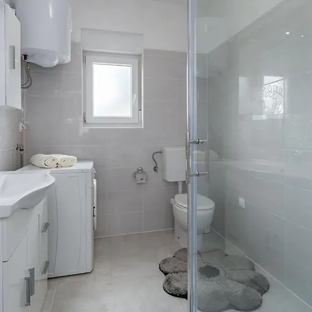 Beautiful Home In Tar * Tar-Vabriga