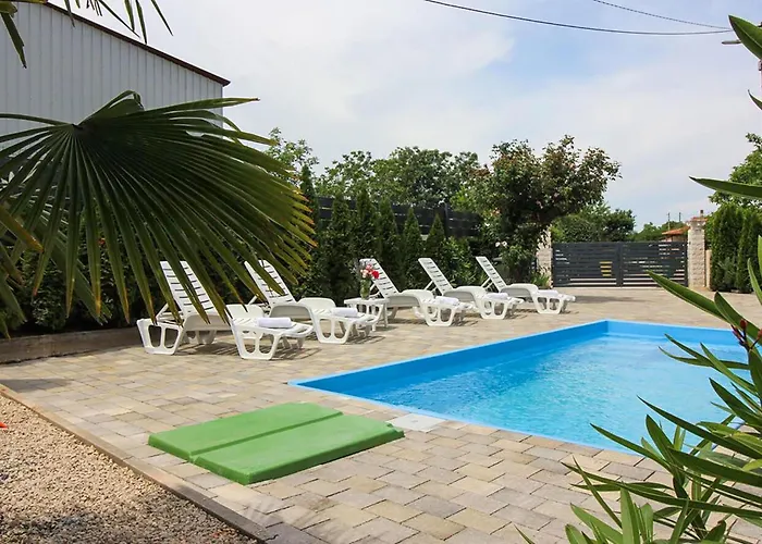 Beautiful In Tar * Tar-Vabriga